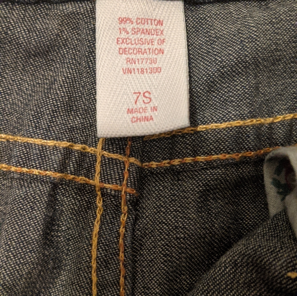 Jeans - Picture 2 of 3